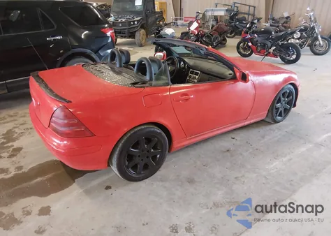 2001 Mercedes-Benz Slk 230 Kompressor z USA, uszkodzony, nr VIN WDBKK49F11F195802